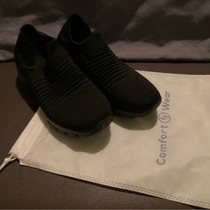 Comfort Wear shoes. Black on Black.